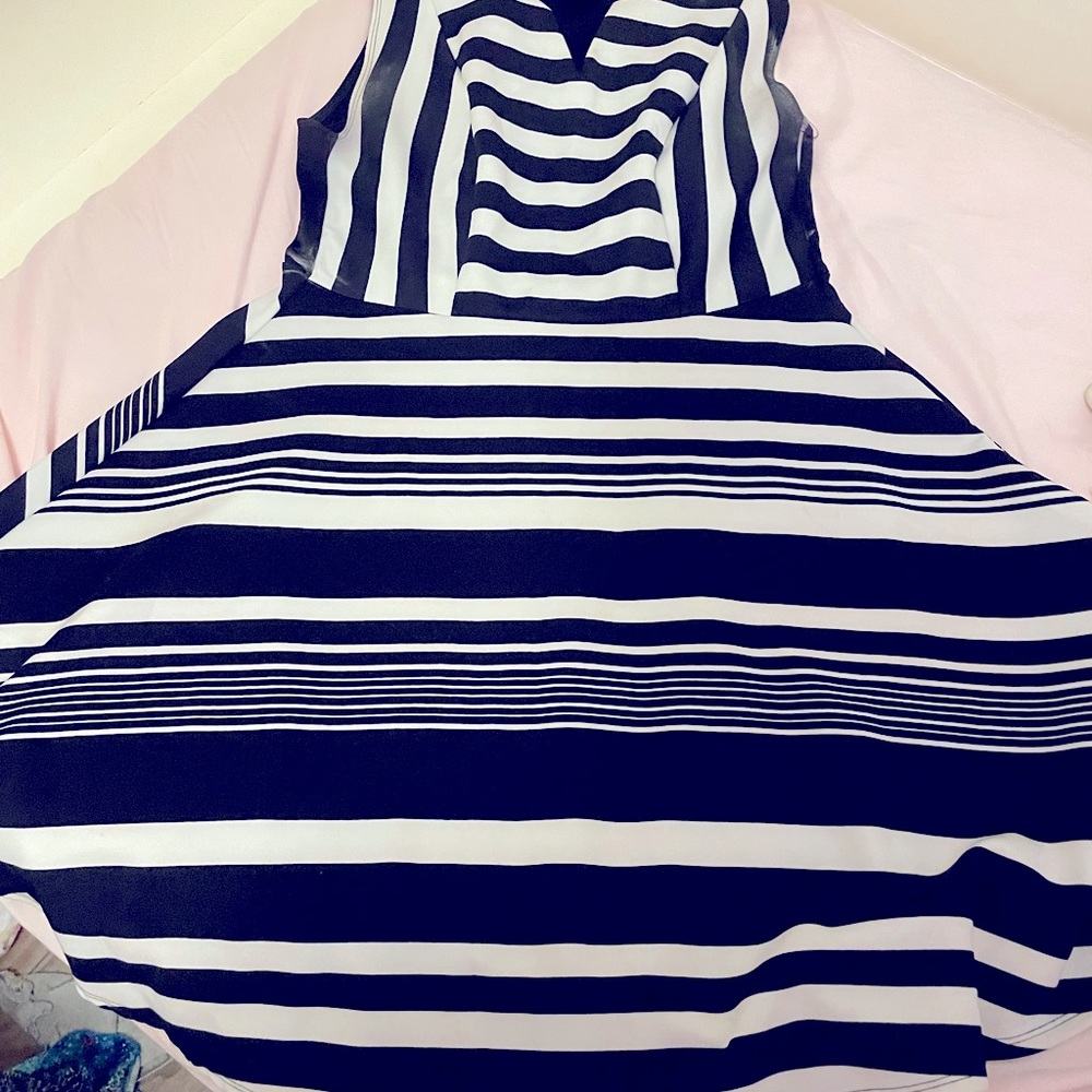 Torrid size 1 black and white scuba swing dress